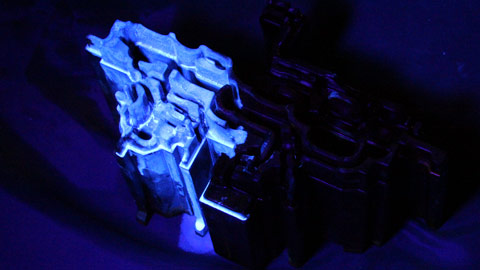 You can check the spray point by irradiation with UV light